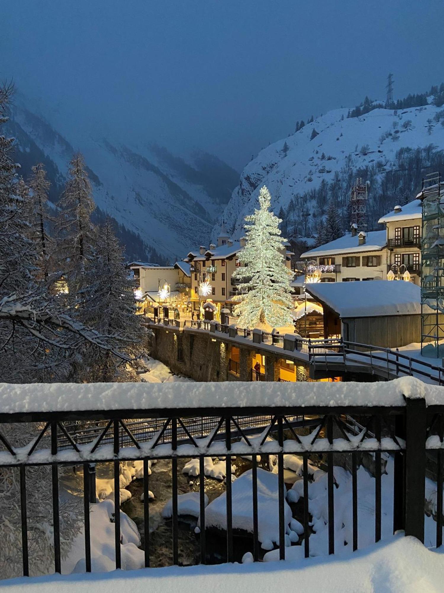 Les Cheminees Apartment La Thuile Exterior foto